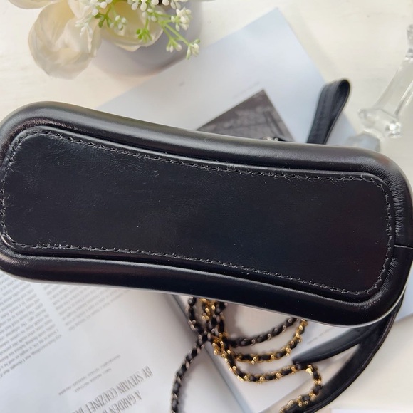 Chanel Hobo Bag Small Aged Calfskin Navy&Black - Picture 5 of 9